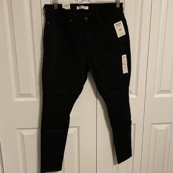 NWT set of 2 Levi Signature Jeans - Picture 6 of 8